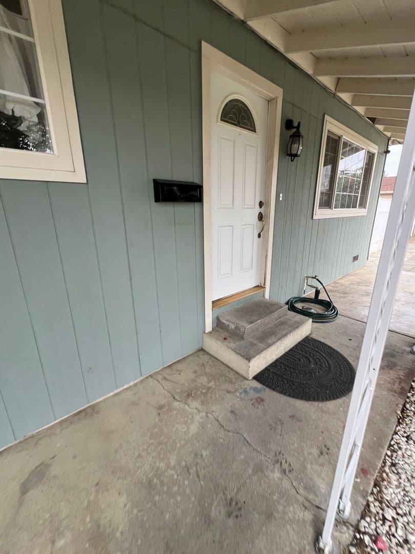 Red Bluff House: 1220 S. Jackson St