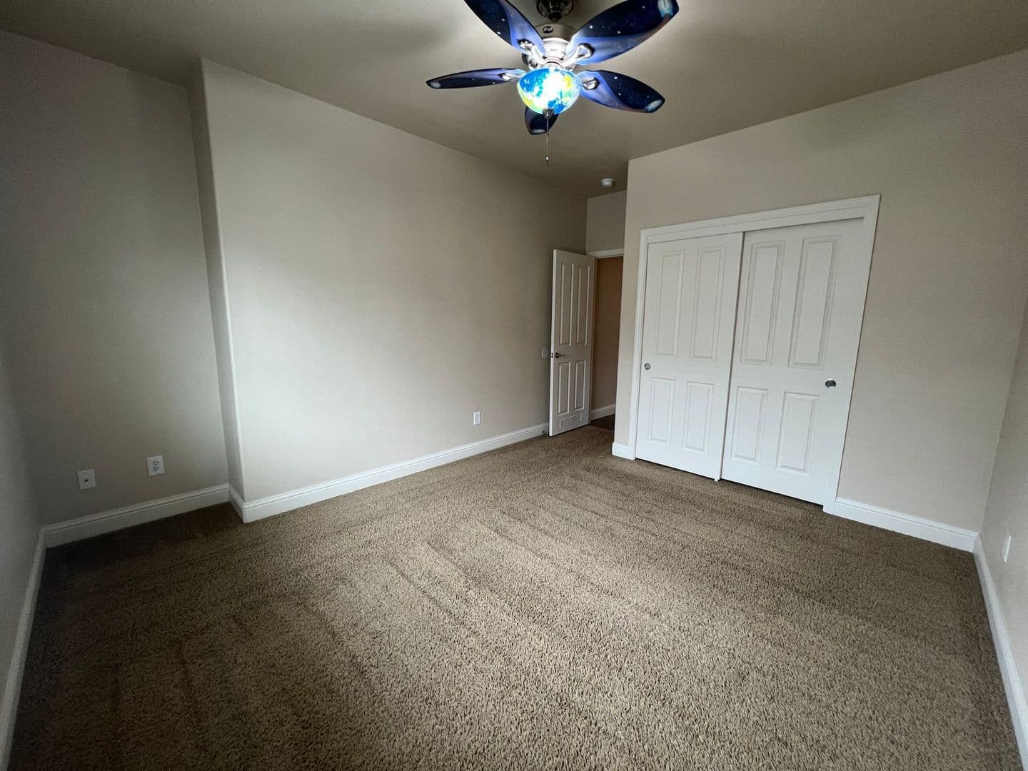 Red Bluff House: 371 James Ave