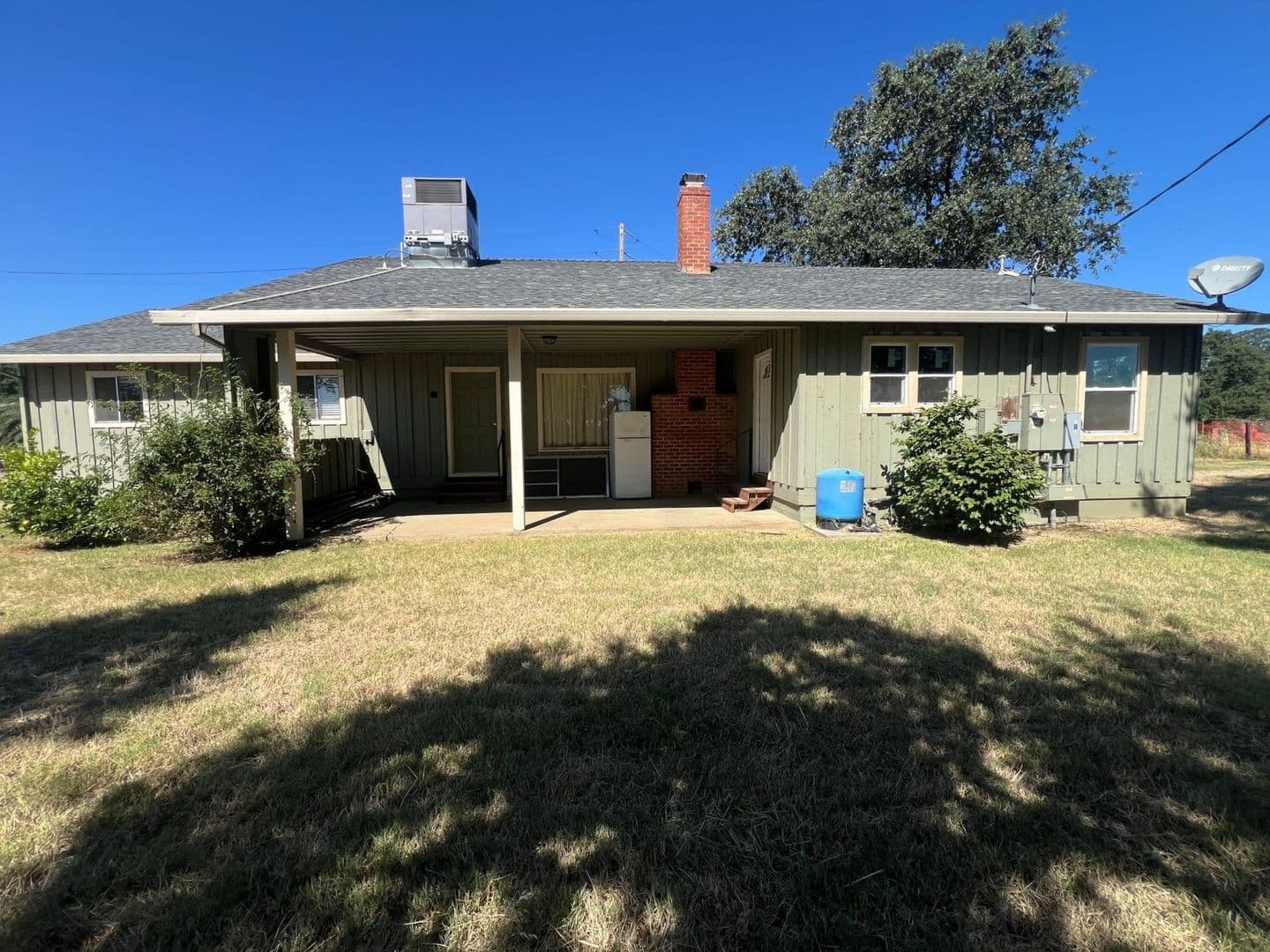 Red Bluff House: 11914 Rawson Rd