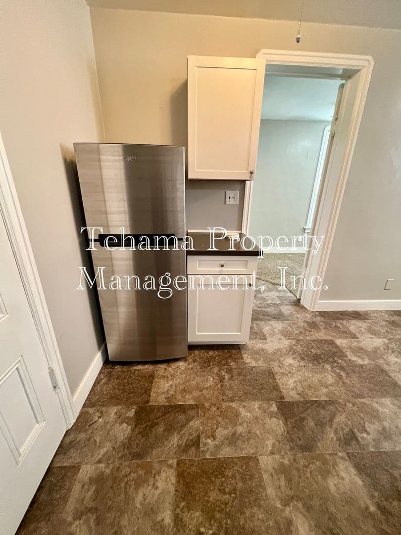 Red Bluff Apartment: 1051 Washington Street