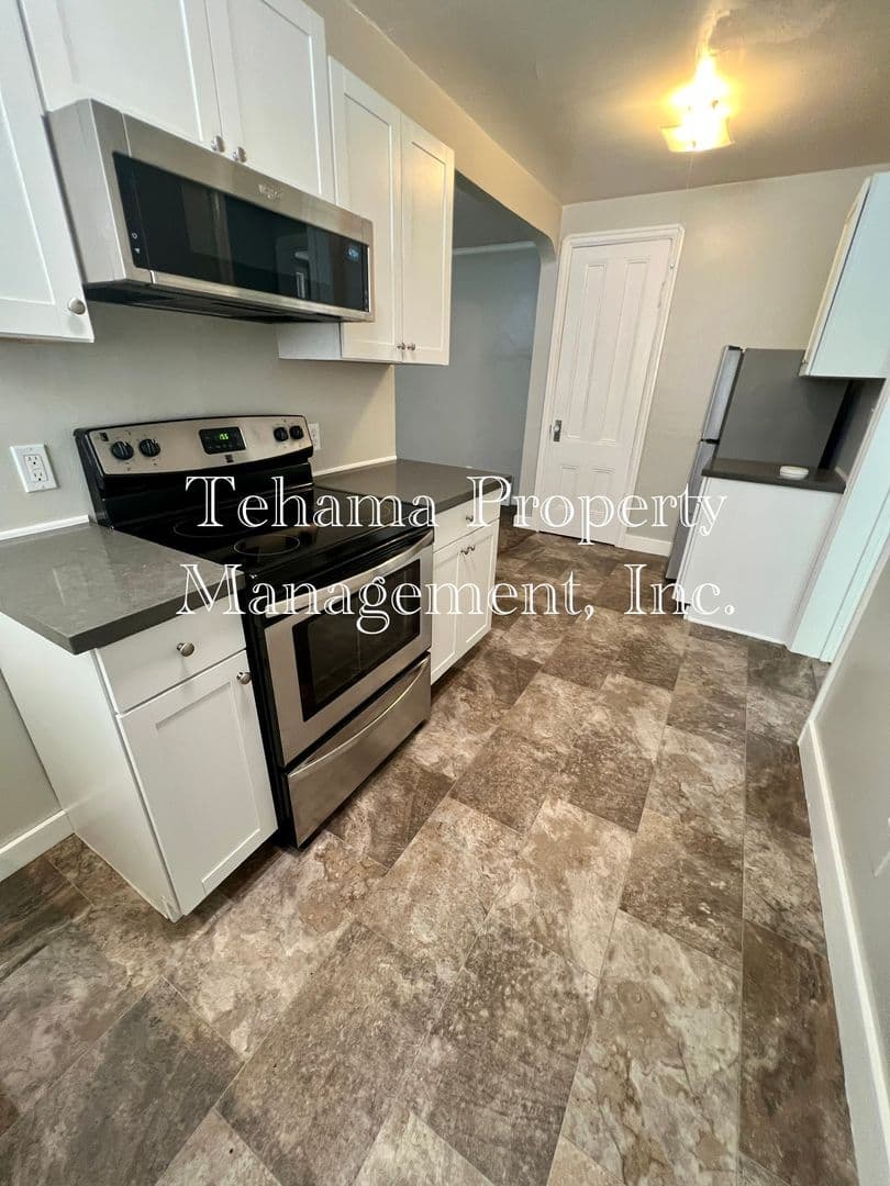 Red Bluff Apartment: 1051 Washington Street