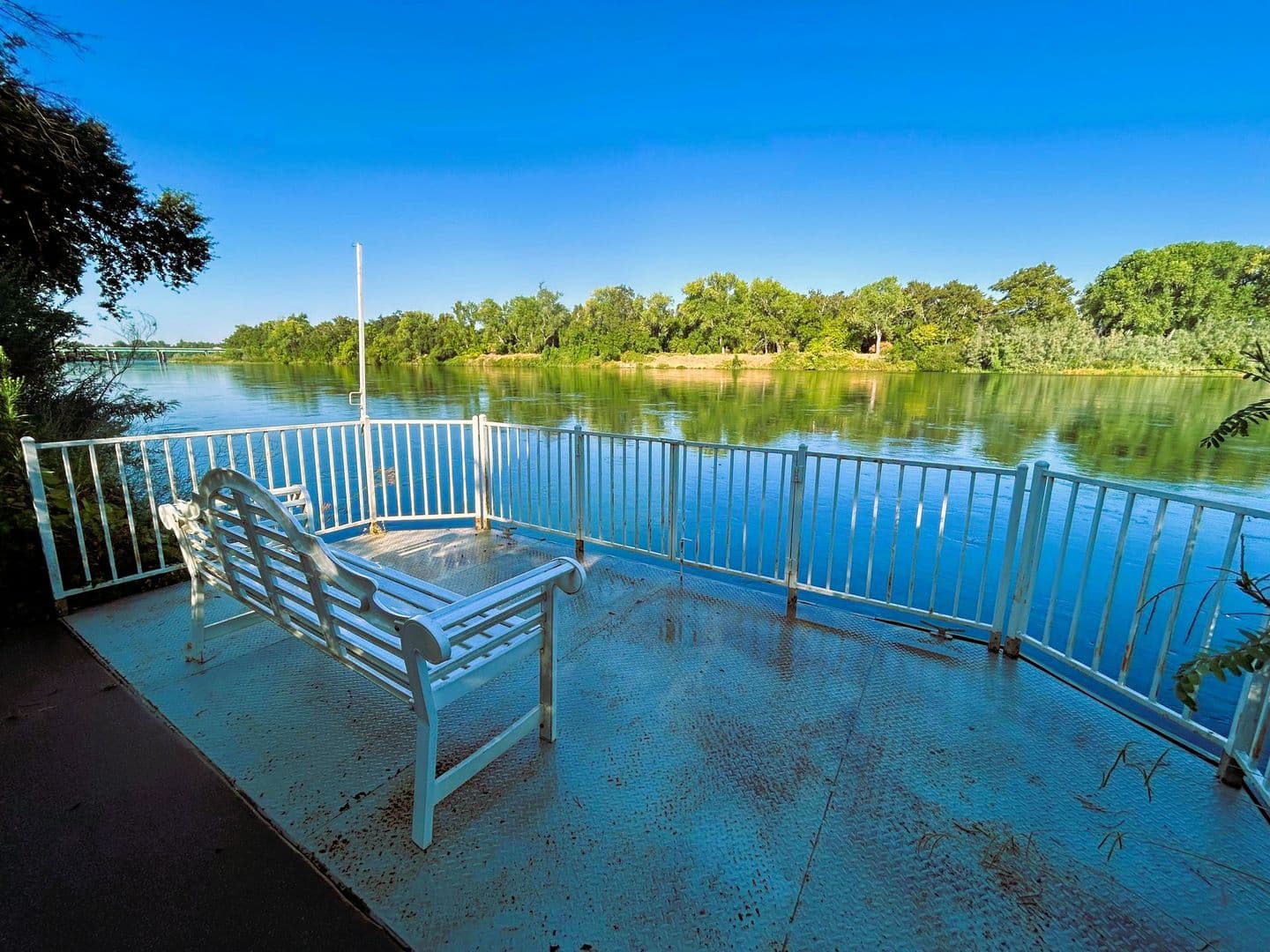 Red Bluff House: 120 Agua Verdi Dr.