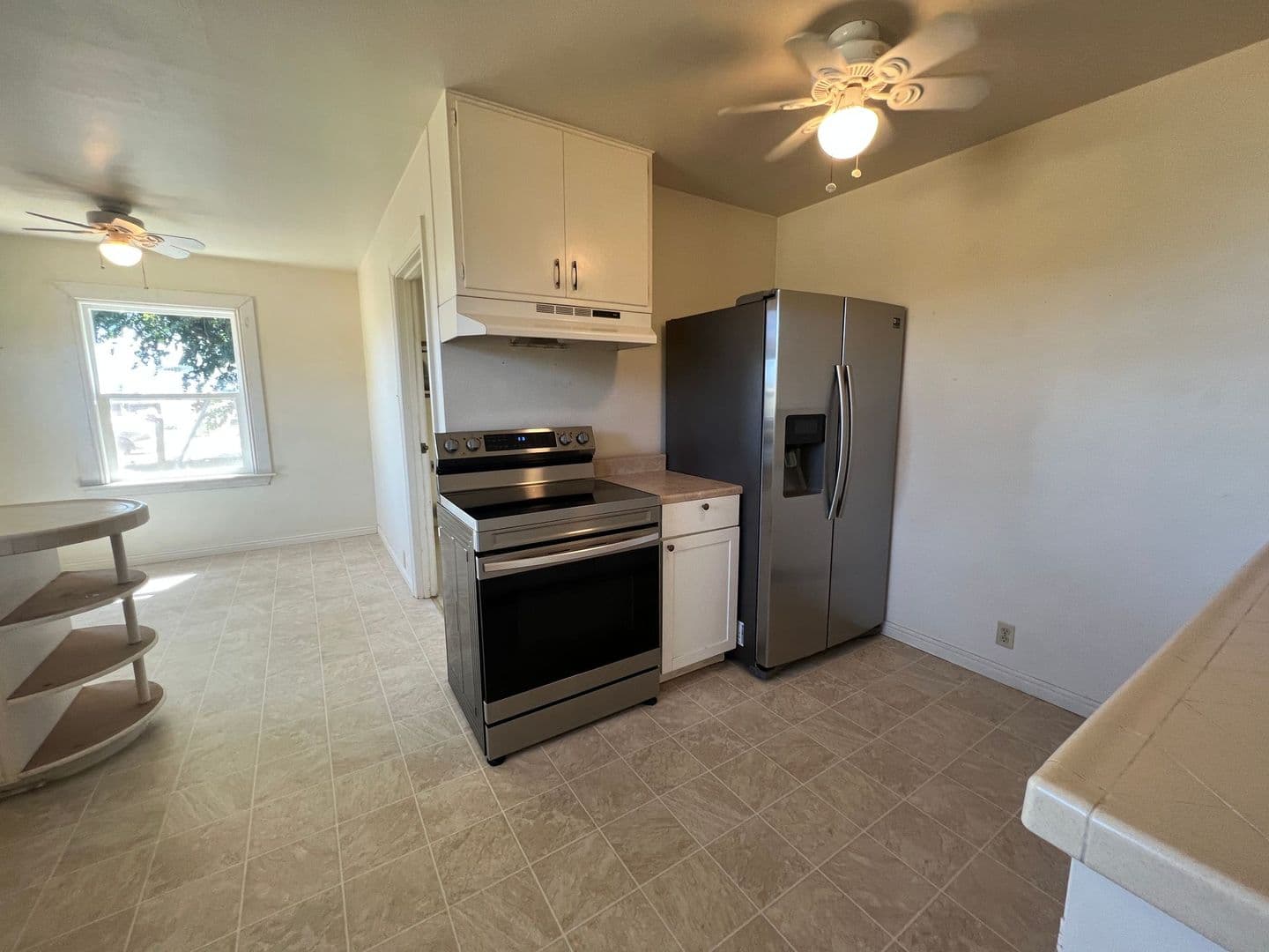 Red Bluff House: 11914 Rawson Rd