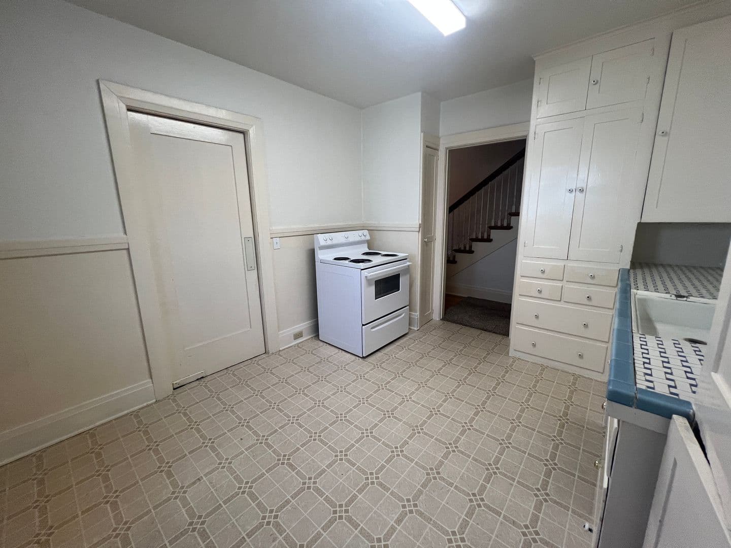 Red Bluff Apartment: 925 Lincoln Street