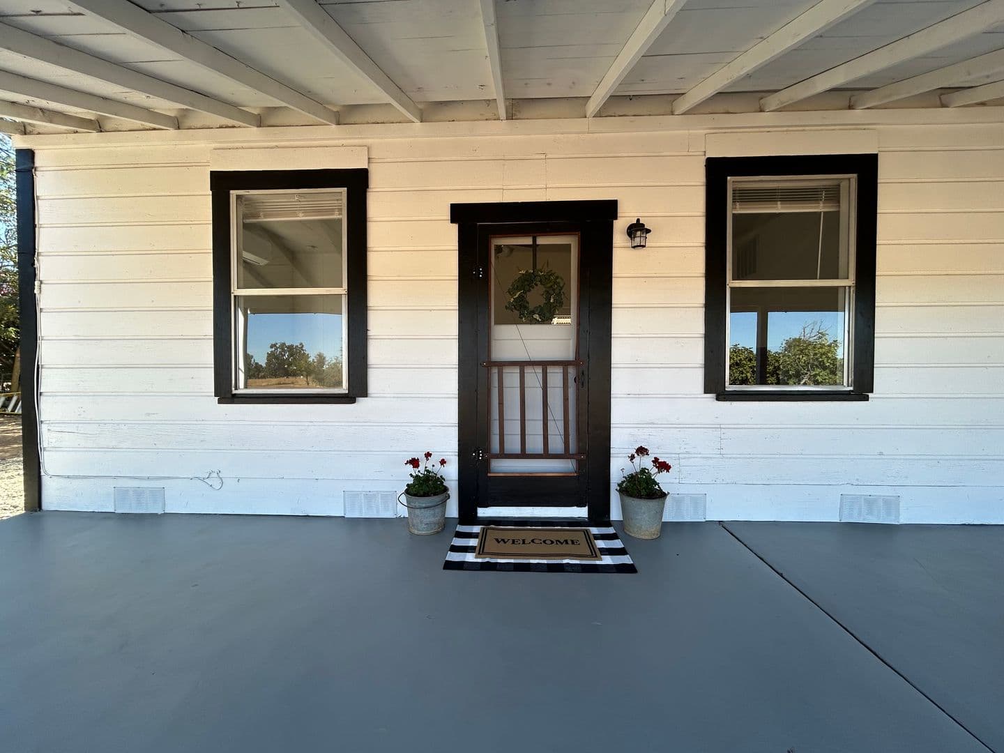 Red Bluff House: 19535 Red Bank Rd