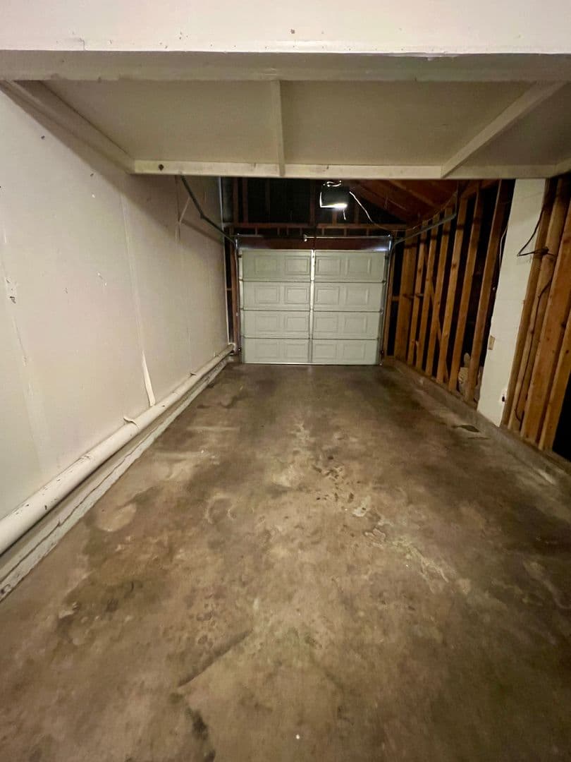 Red Bluff House: 122 Amberidge Dr.