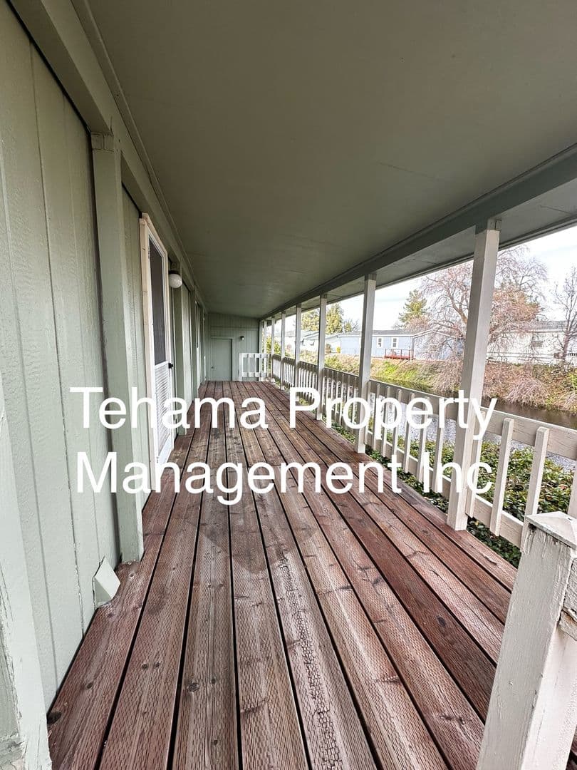 Red Bluff House: 350 Gilmore Rd Spc 101