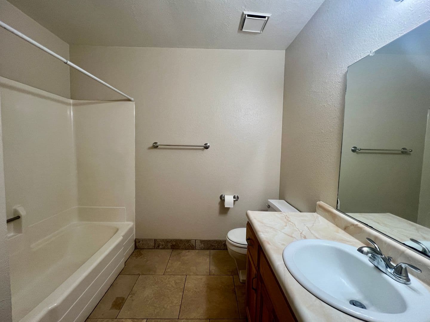 Red Bluff House: 122 Amberidge Dr.