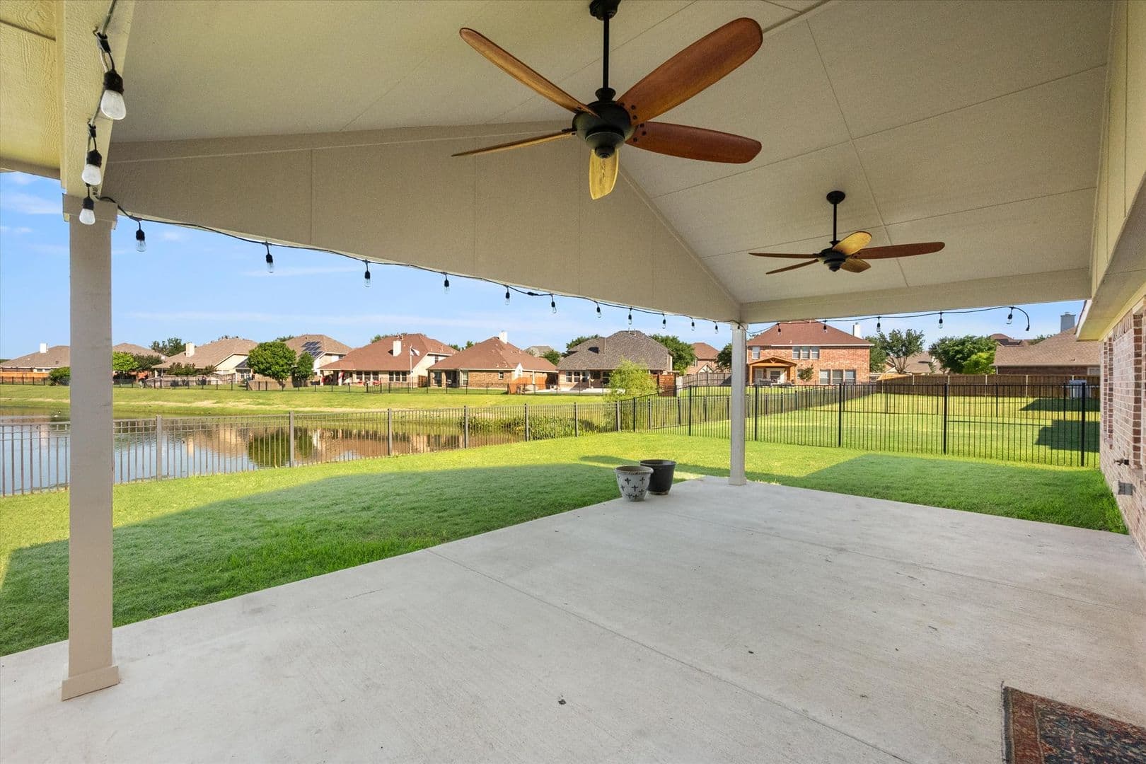 Grand Prairie House: 7363 Estela
