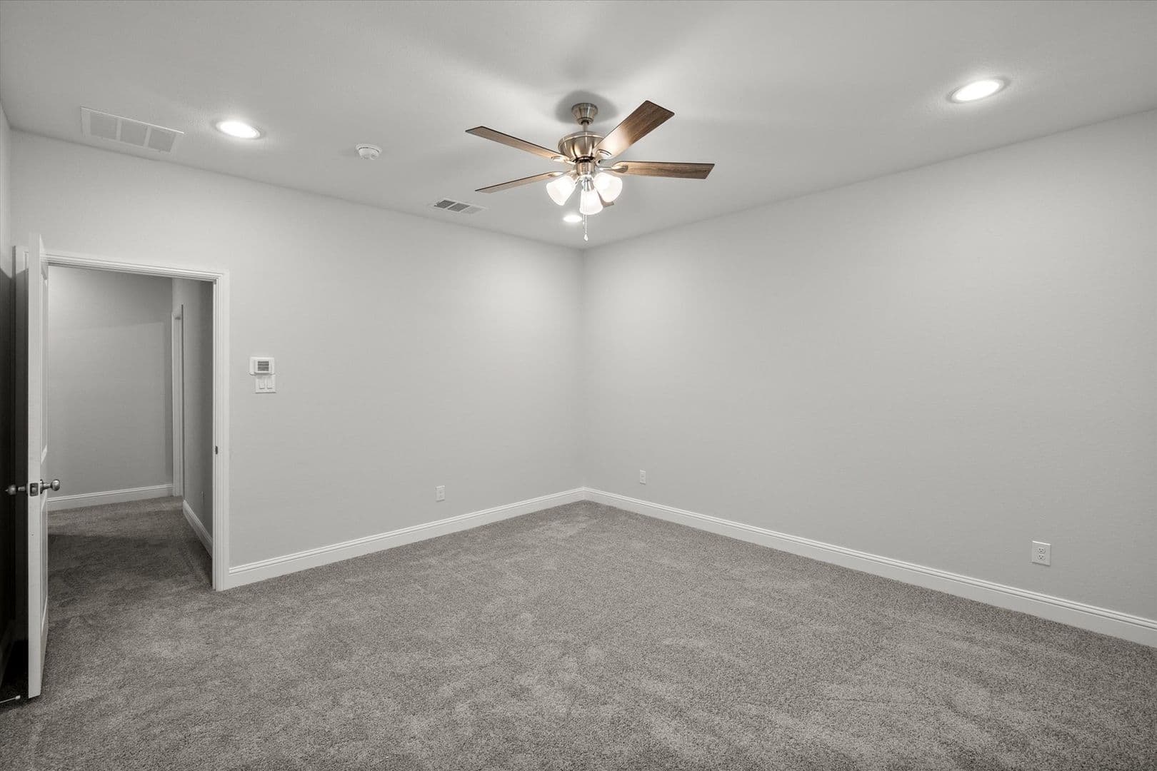 Arlington House: 2333 Spring Park Blvd