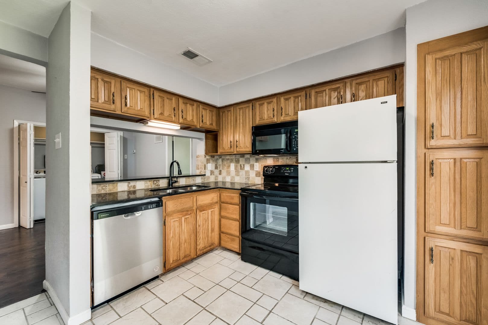 Richardson Condo: 336 Melrose Drive