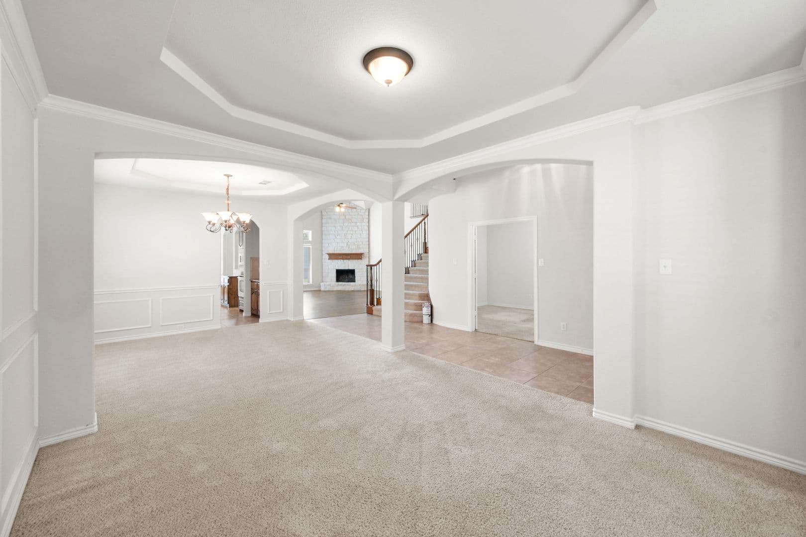 Mansfield House: 121 Monticello Dr