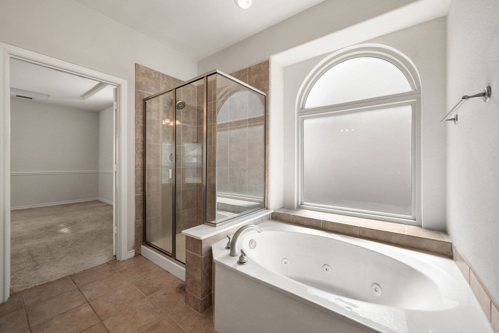 Mansfield House: 121 Monticello Dr