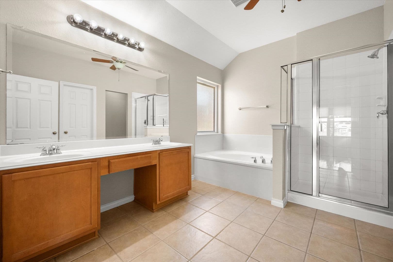 Grand Prairie House: 7363 Estela