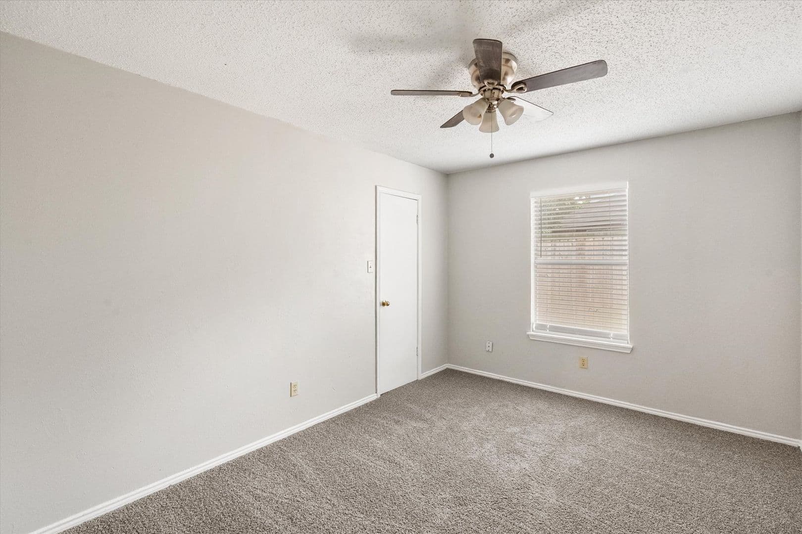 Mansfield House: 1217 Hidden Creek Dr