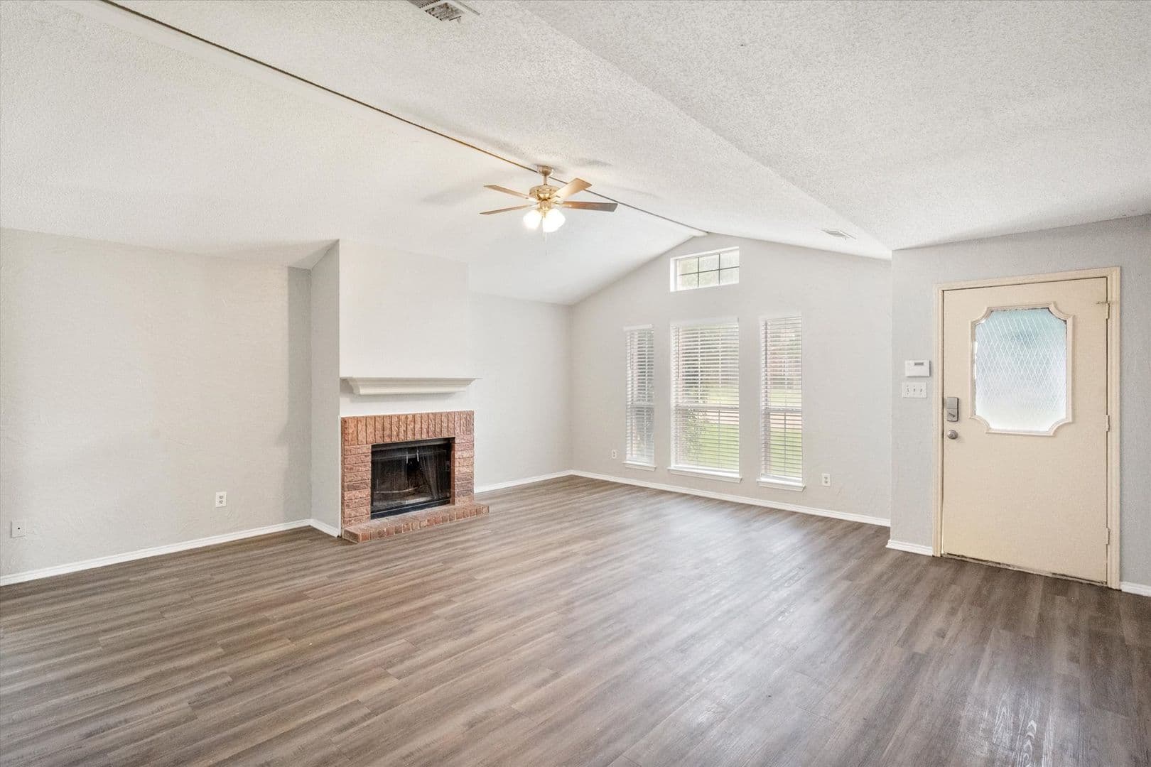Mansfield House: 1217 Hidden Creek Dr