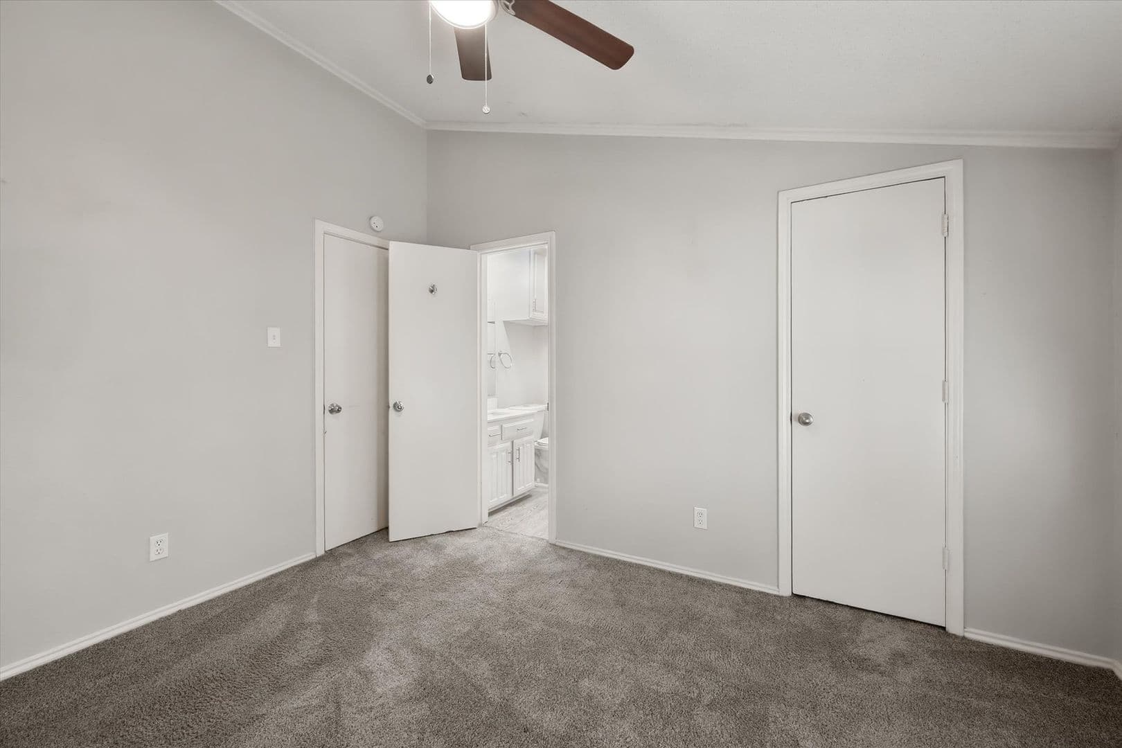 Mansfield Apartment: 311 Kings Way Drive