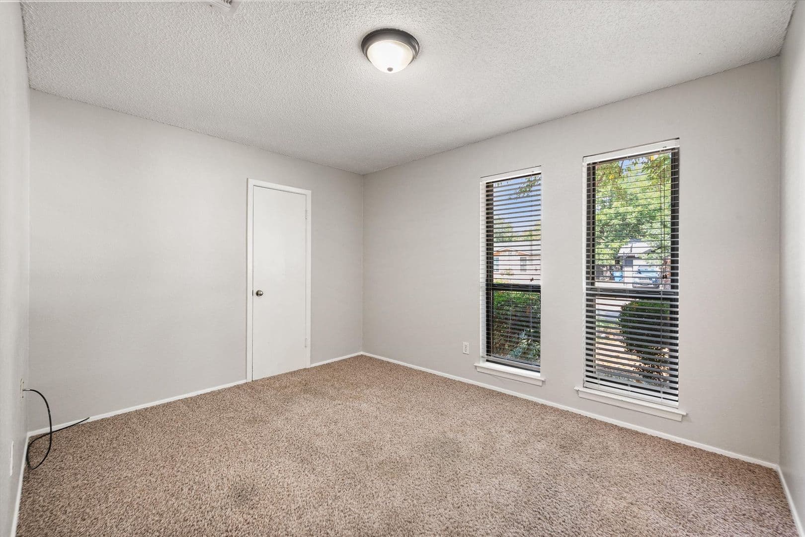 Mansfield House: 823 Quail Ter