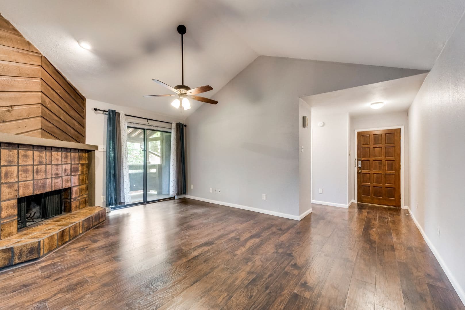 Richardson Condo: 336 Melrose Drive