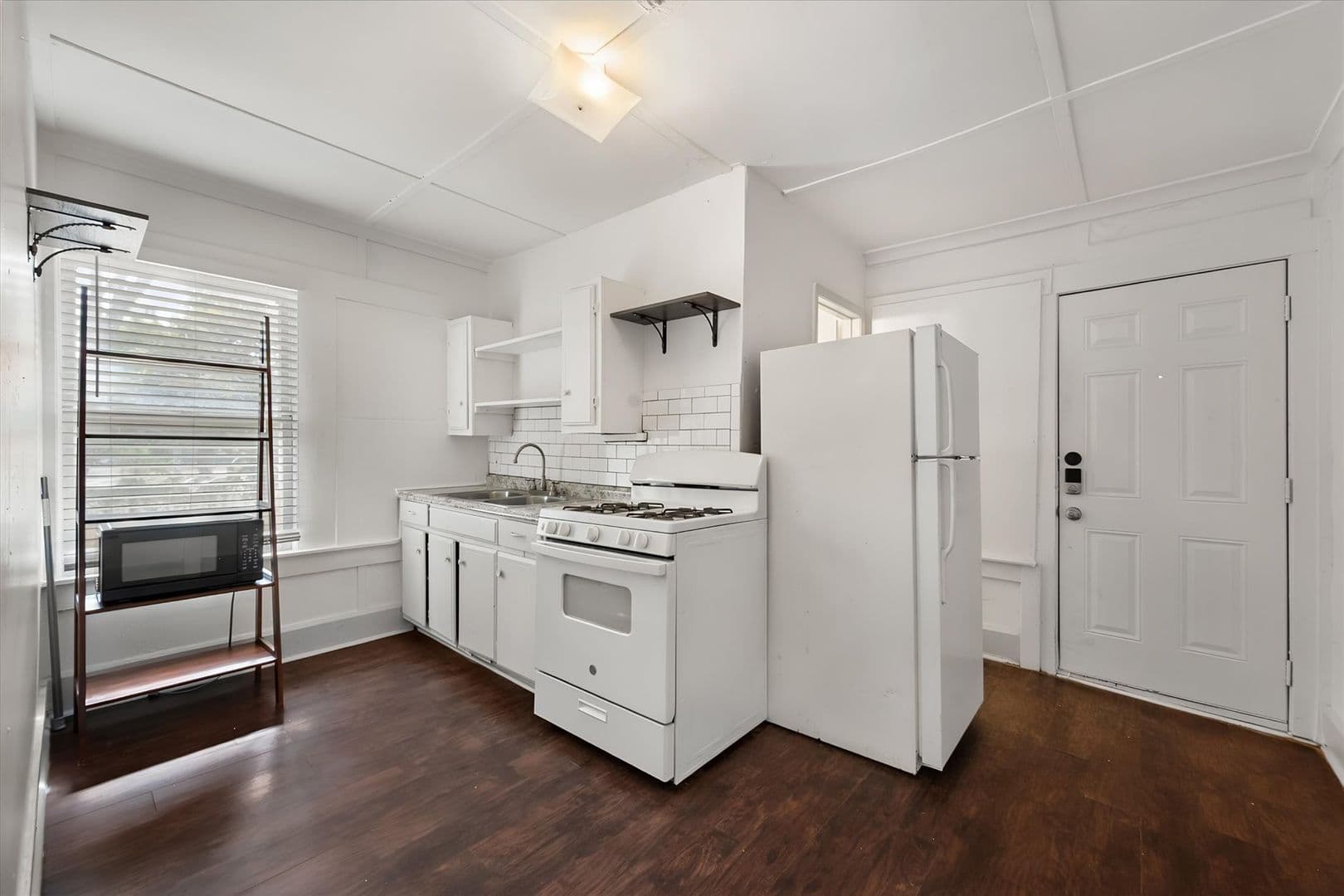 Fort Worth Apartment: 3715 Travis Avenue