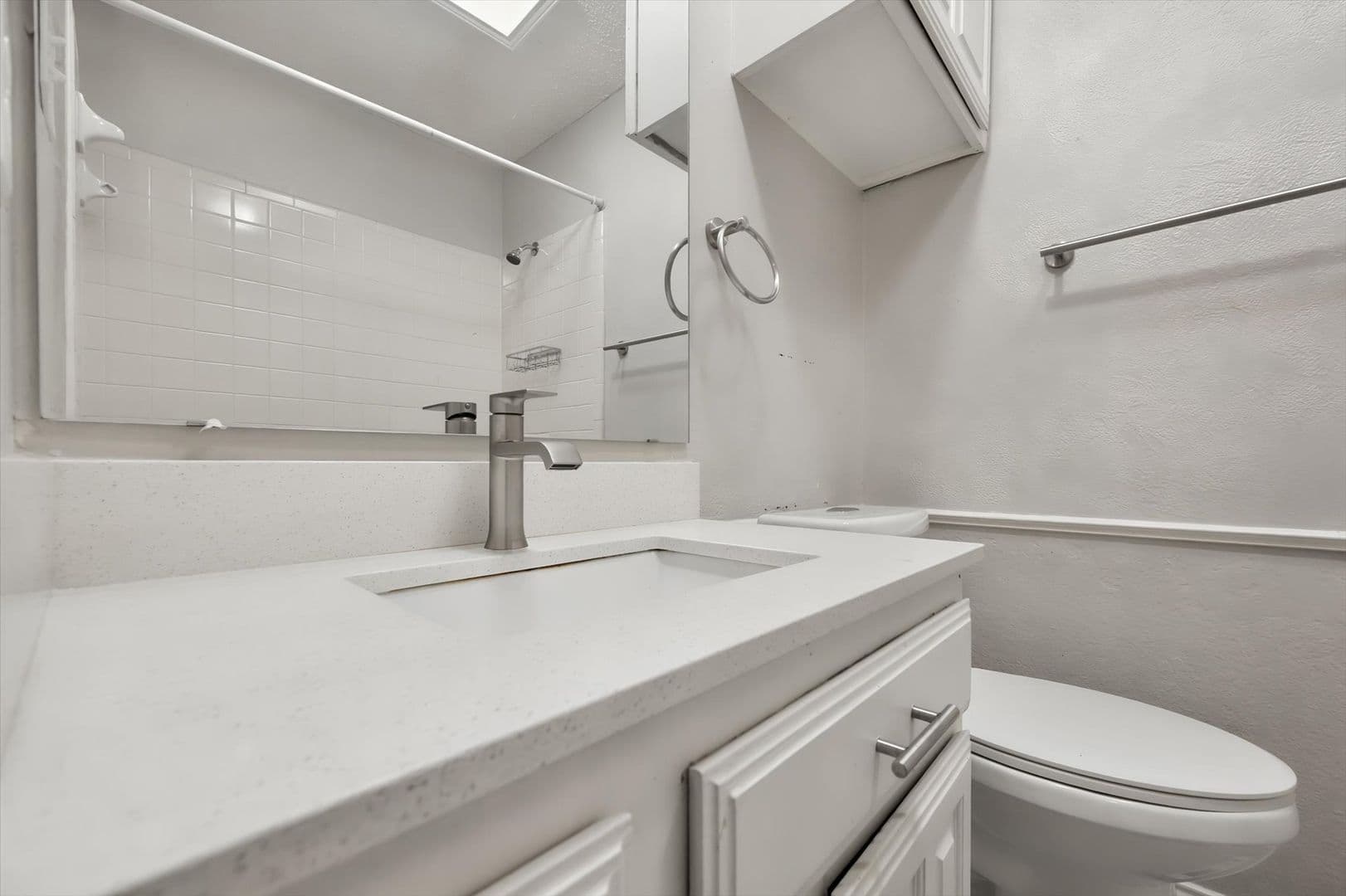 Mansfield Apartment: 311 Kings Way Drive