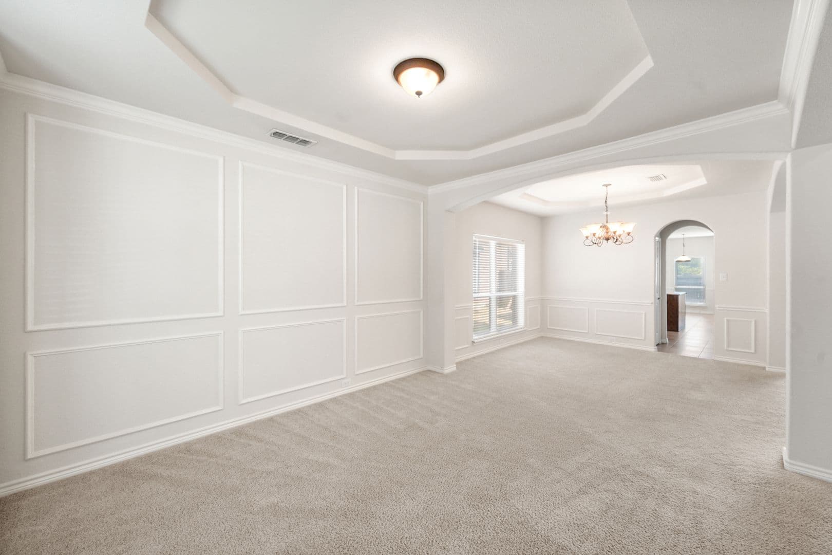 Mansfield House: 121 Monticello Dr