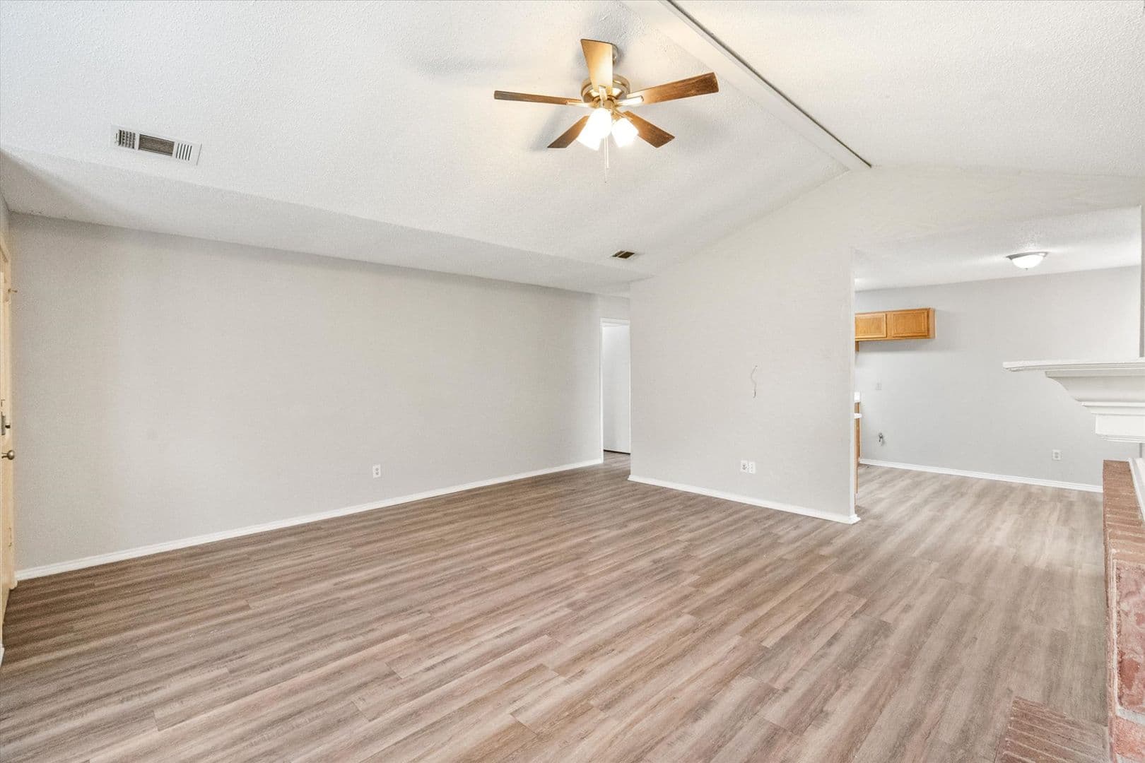 Mansfield House: 1217 Hidden Creek Dr