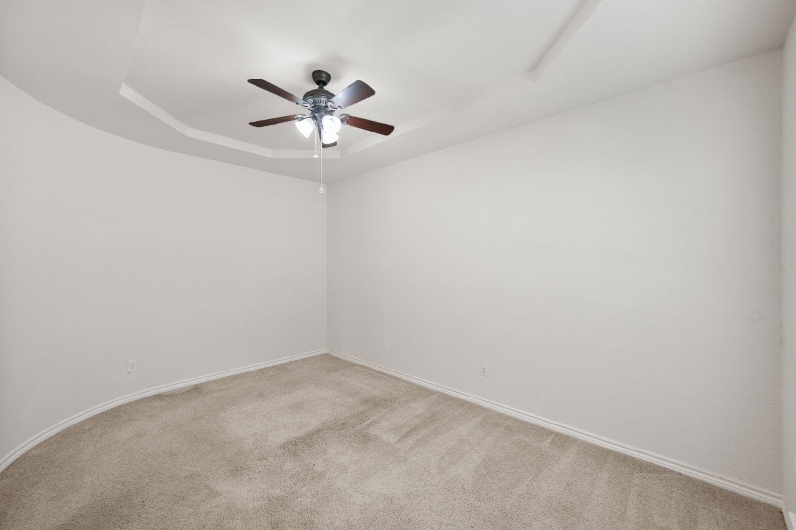 Mansfield House: 121 Monticello Dr