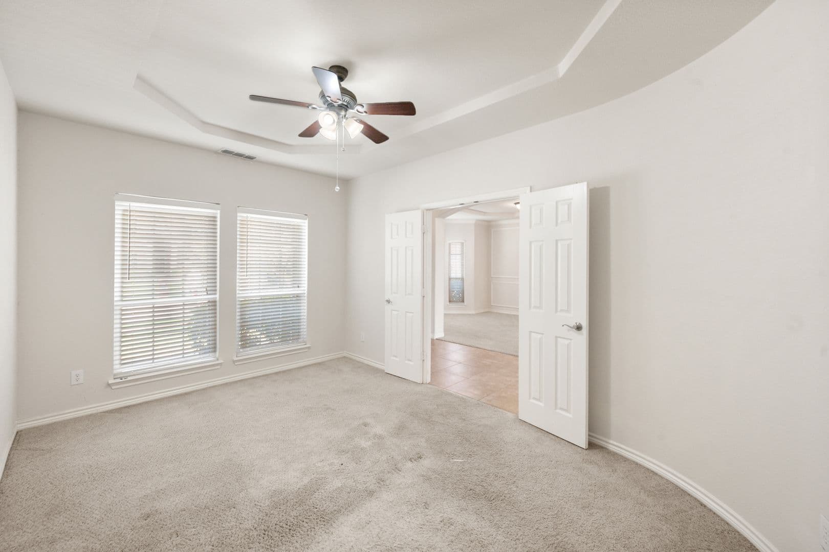 Mansfield House: 121 Monticello Dr