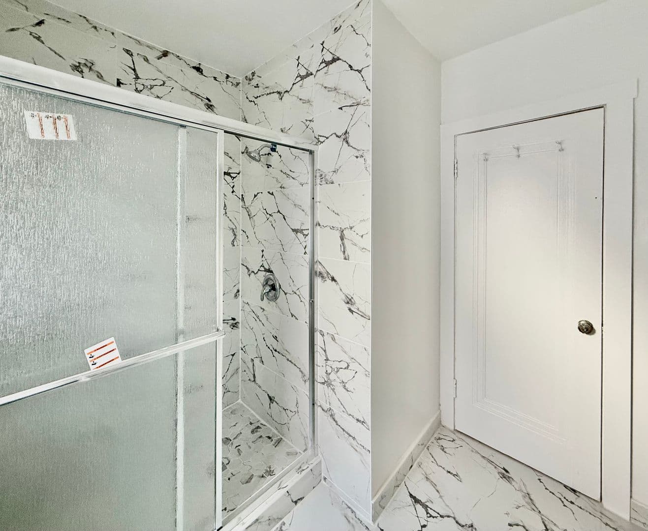 Chicago Apartment: 2801 W Lunt