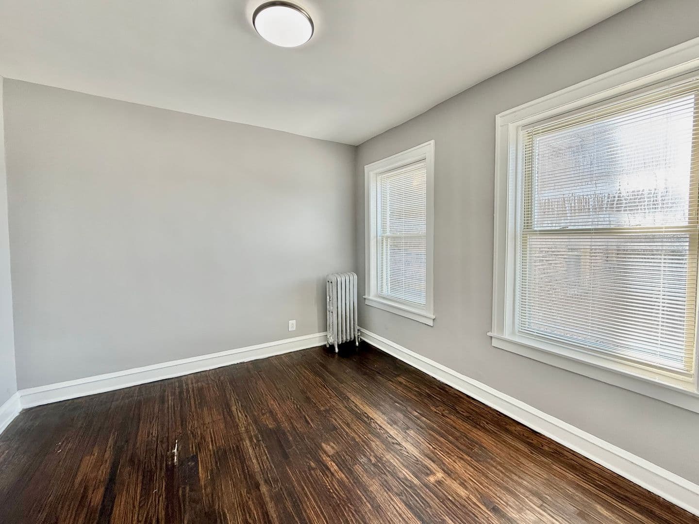 Chicago Apartment: 6300-10 N. Leavitt/2200-06 W Rosemont
