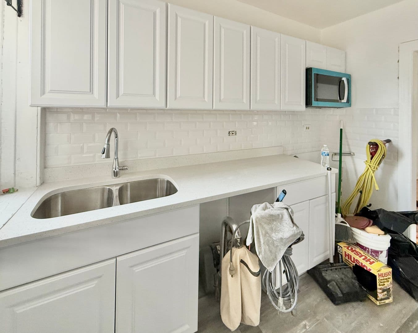Chicago Apartment: 2801 W Lunt