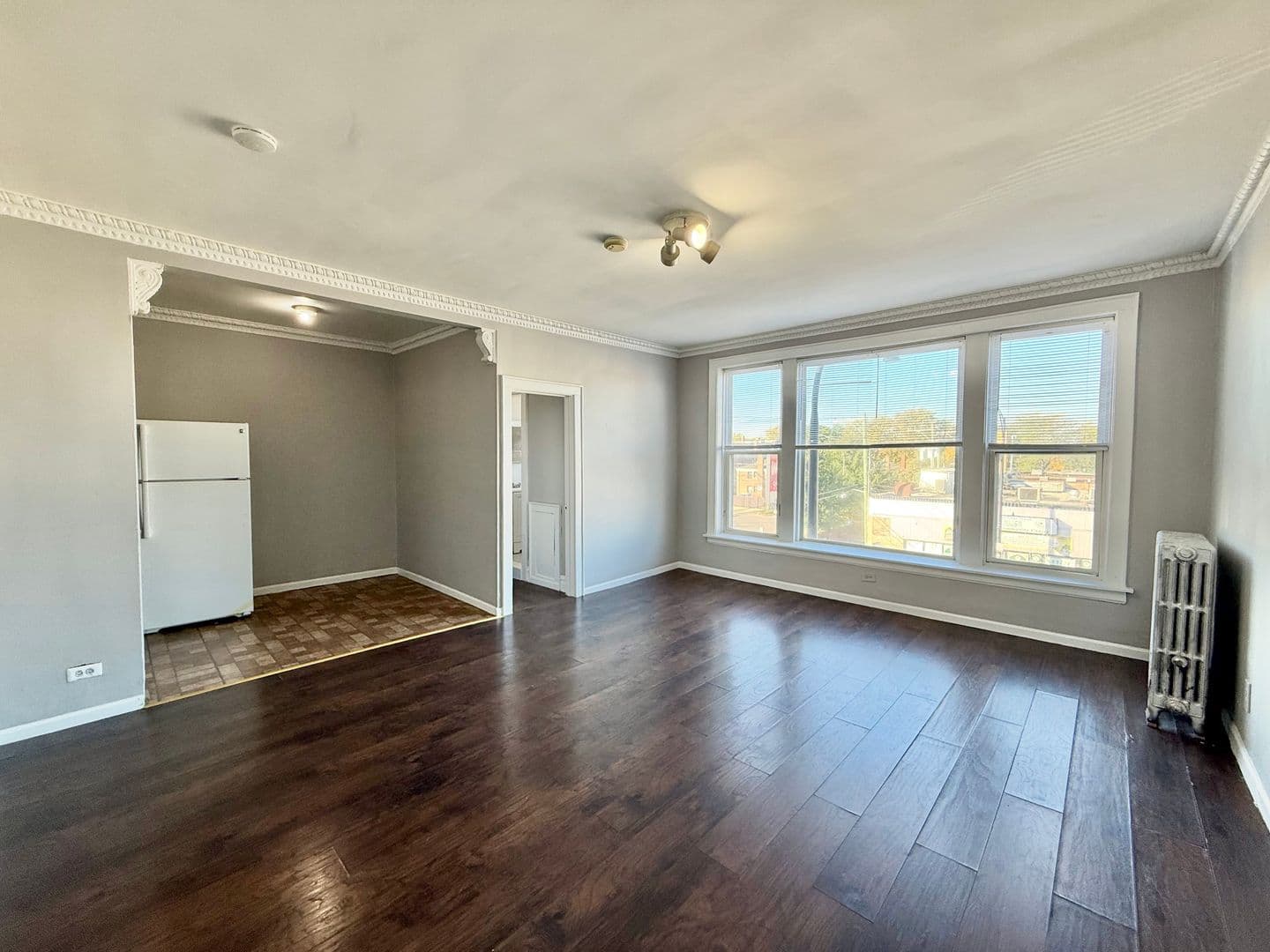 Chicago Apartment: 2349-2359 W Devon - 6351-6355 N Western