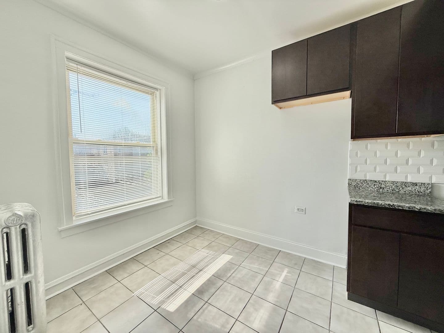 Chicago Apartment: 6300-10 N. Leavitt/2200-06 W Rosemont