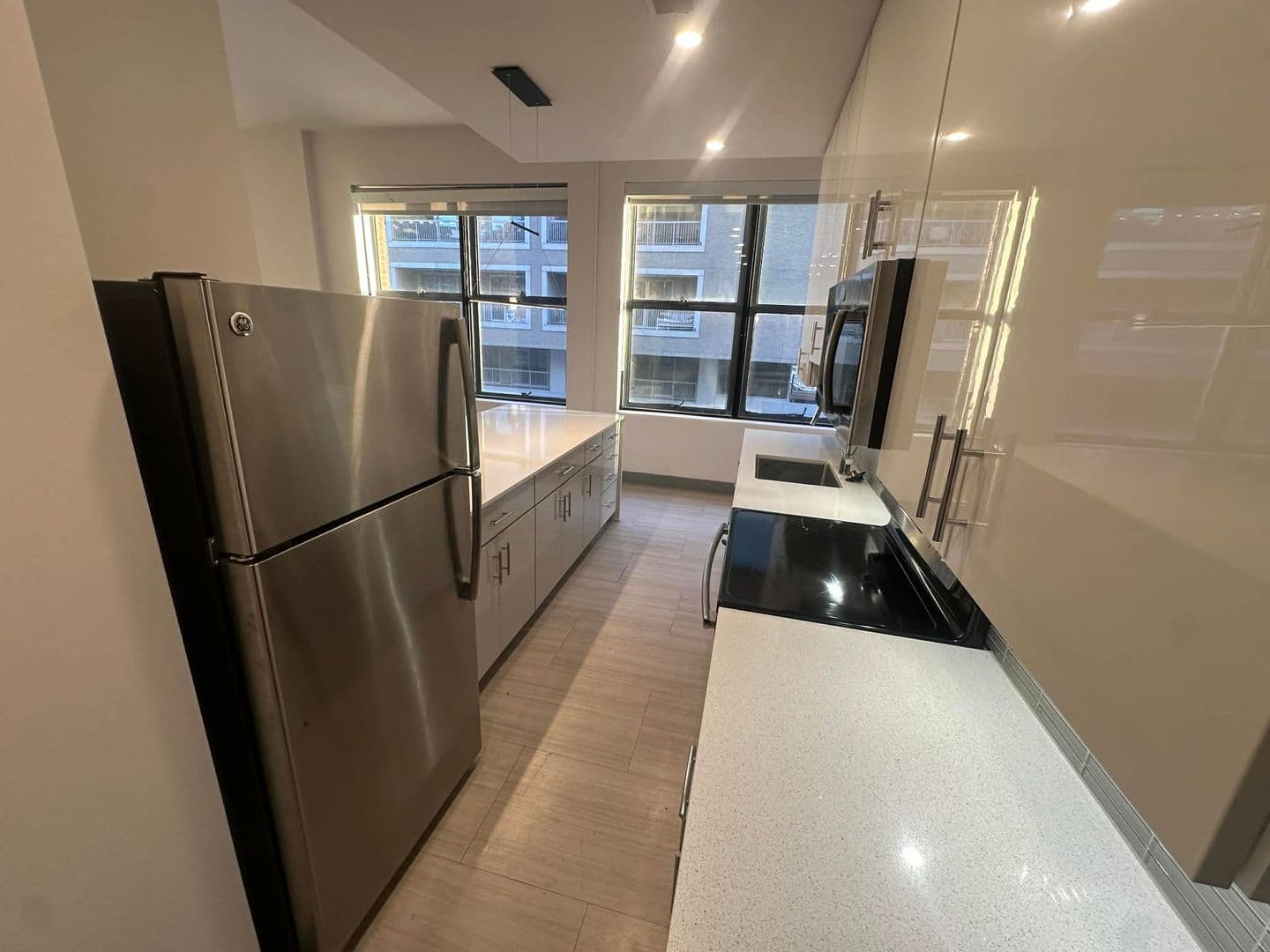 Cincinnati Apartment: 126 E 6th St