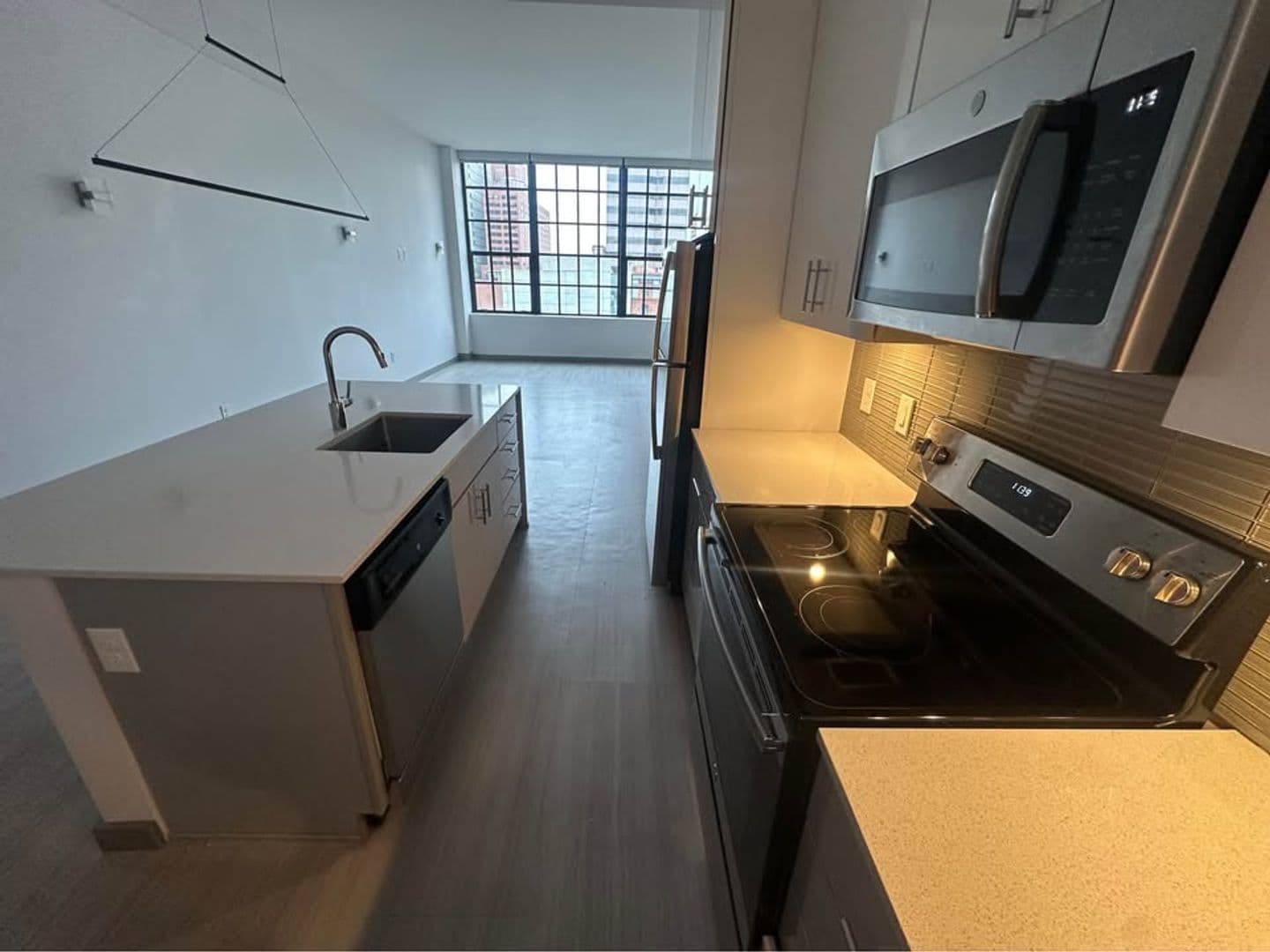 Cincinnati Apartment: 126 E 6th St