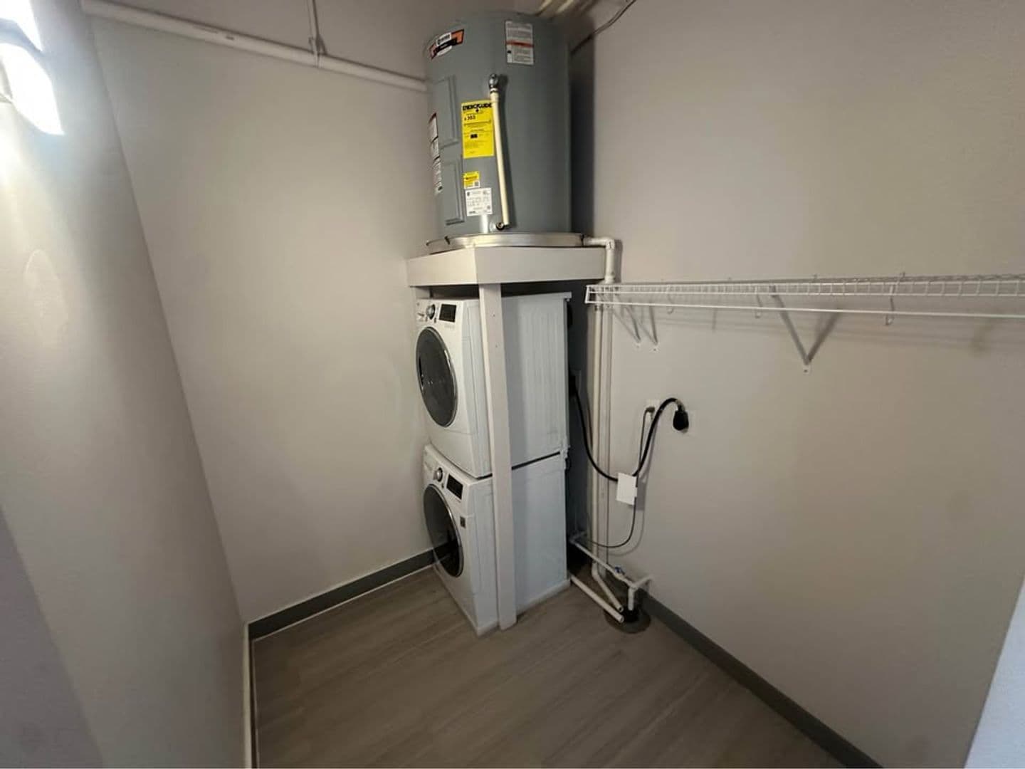 Cincinnati Apartment: 126 E 6th St