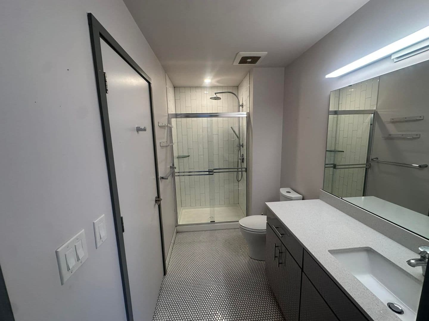 Cincinnati Apartment: 126 E 6th St