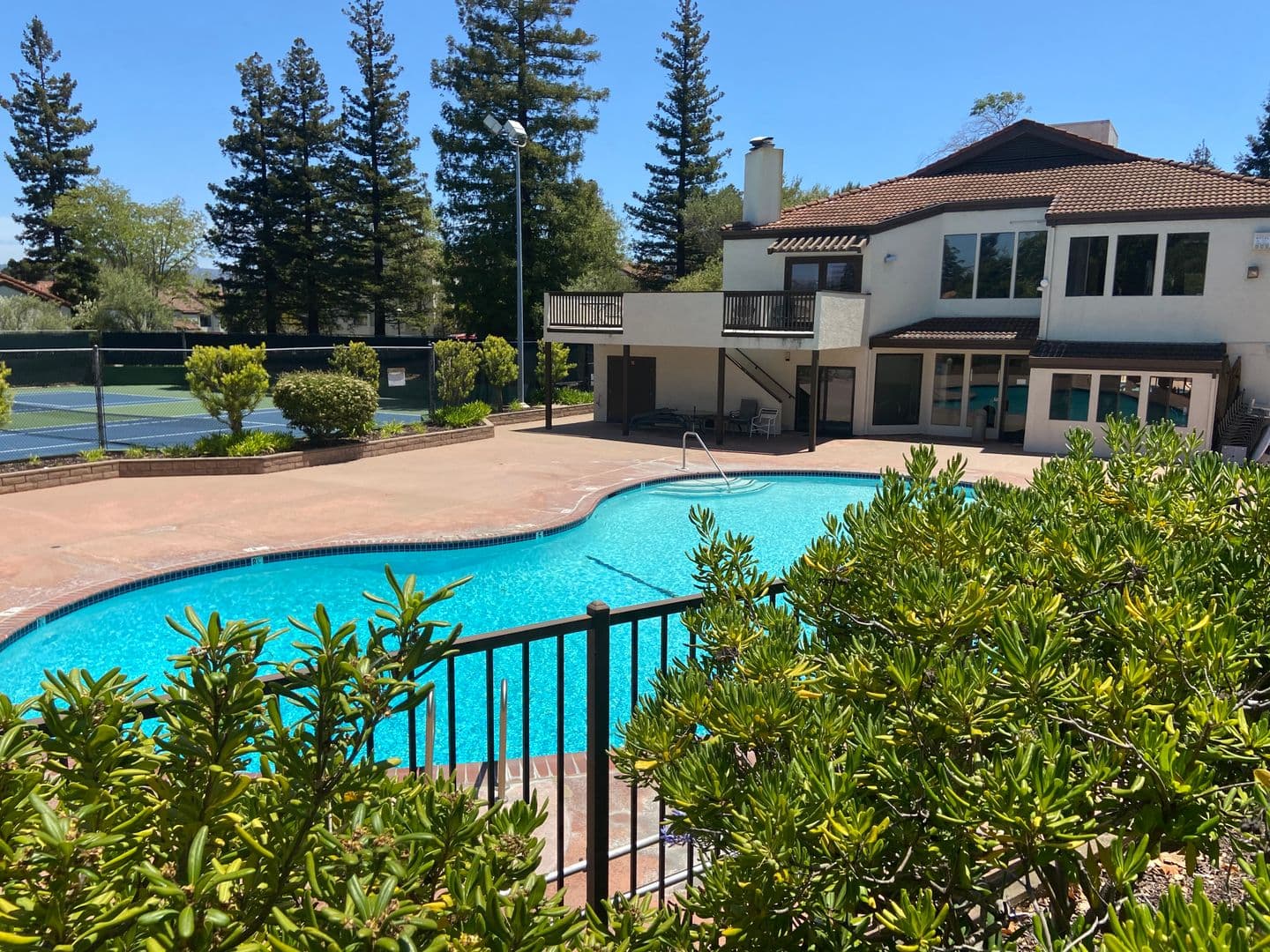 Hayward House: 21103 Gary Drive