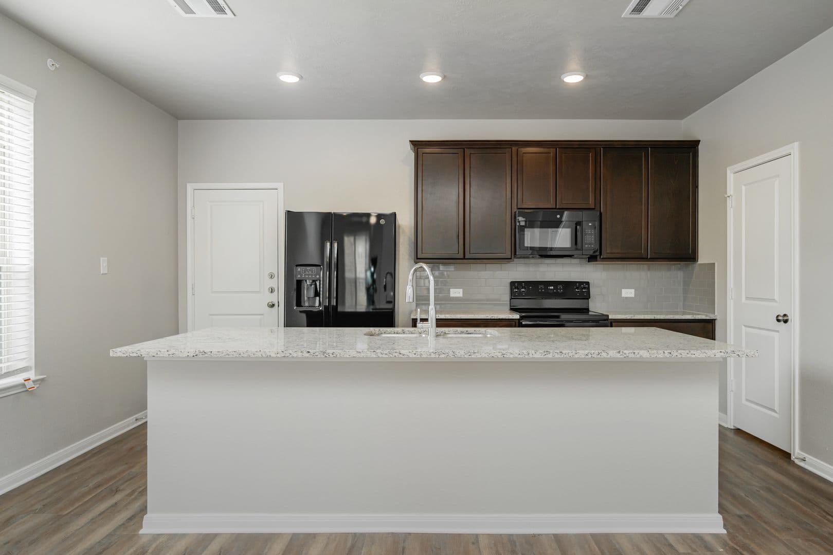 Bryan Townhome: 4089 Cross Park Drive - 811
