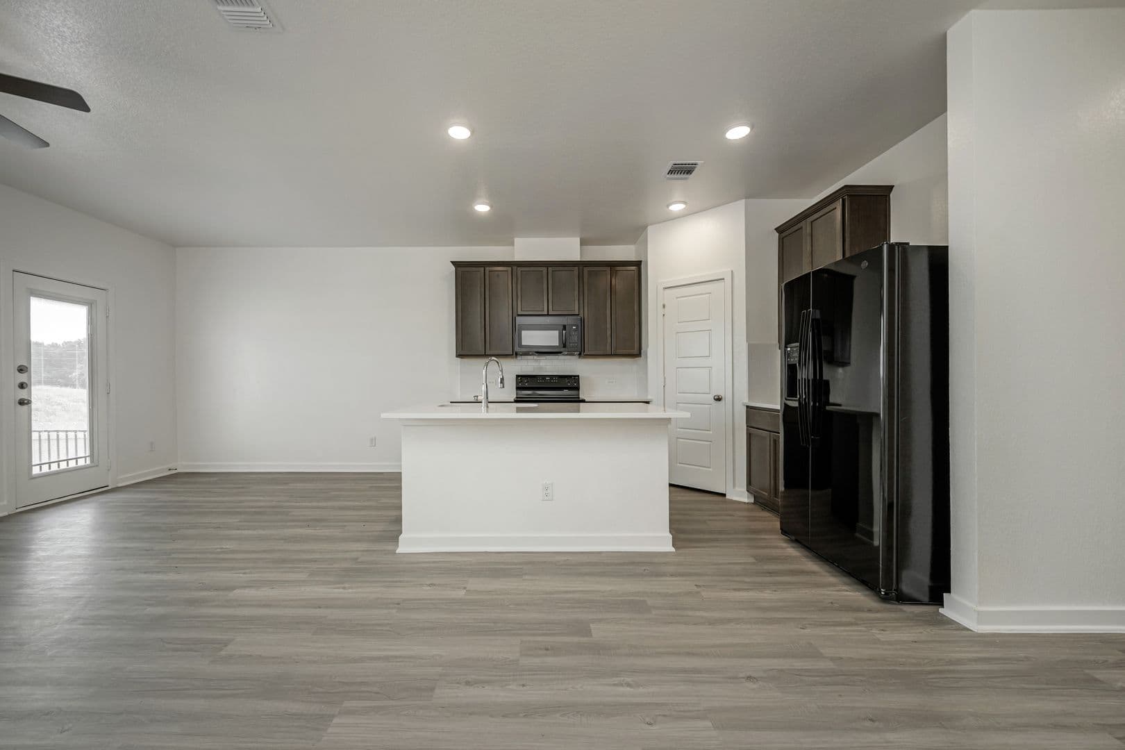 Temple House: 8468 Adelaide Dr