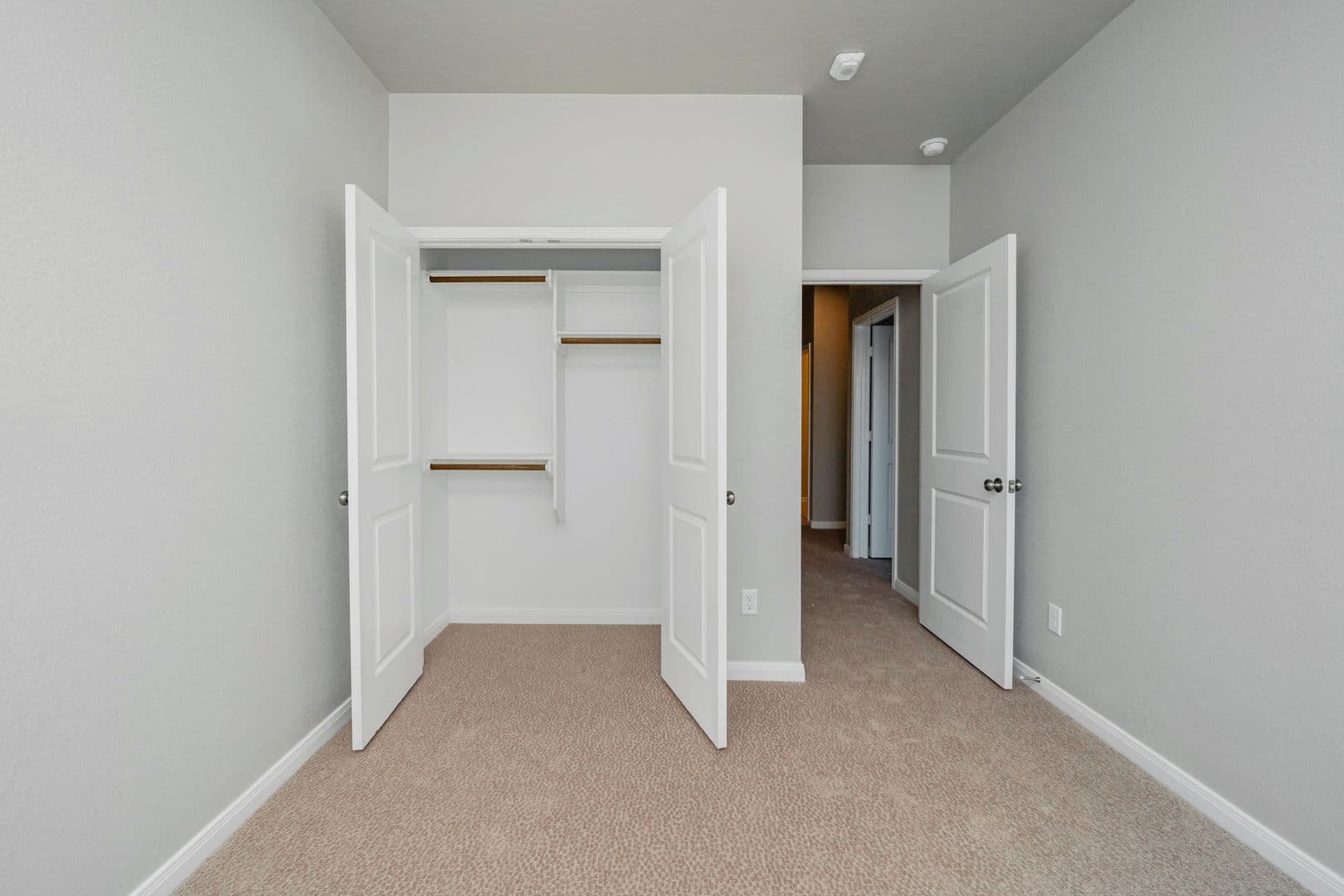 Bryan Townhome: 4089 Cross Park Drive - 512
