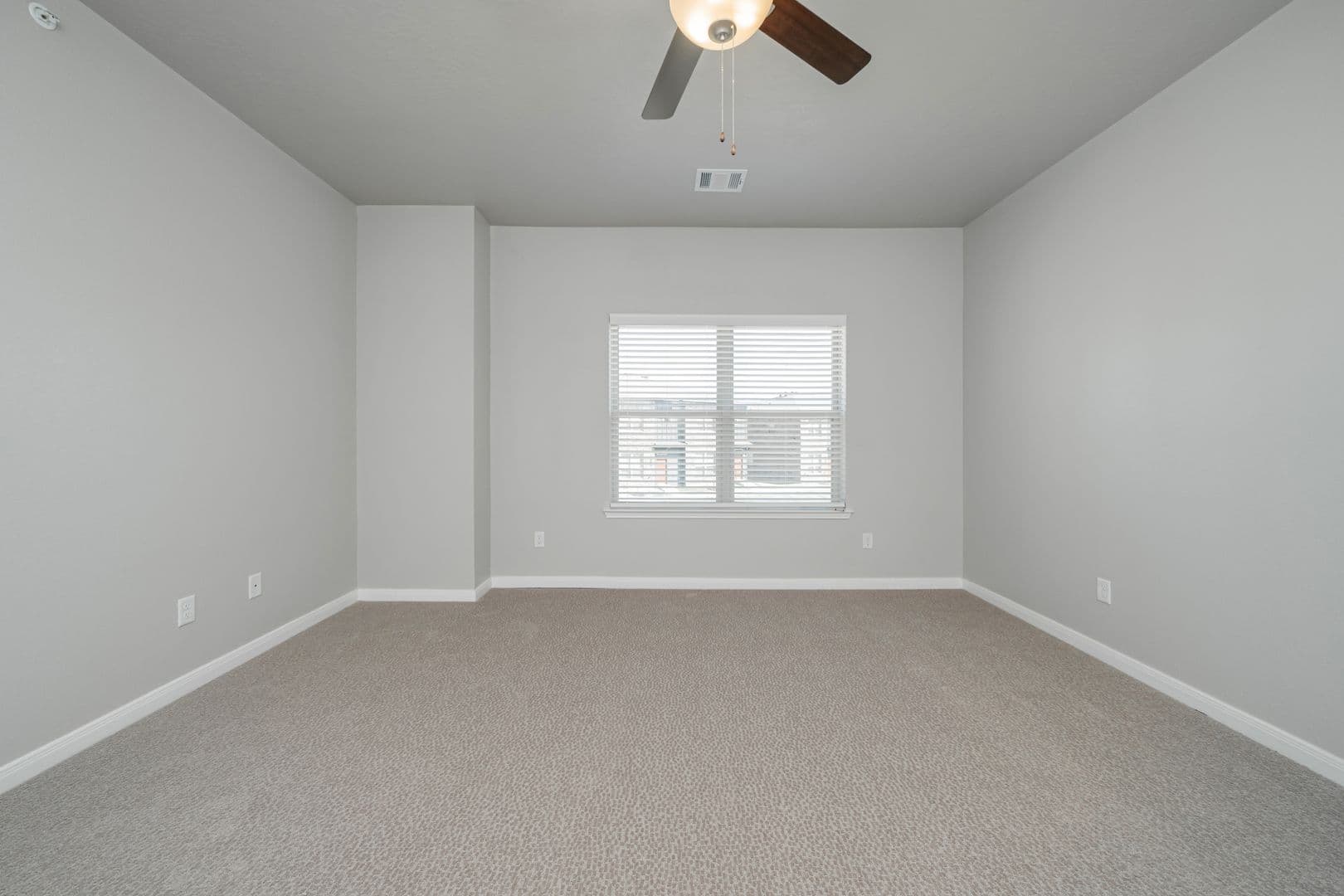 Bryan Townhome: 4089 Cross Park Drive - 512