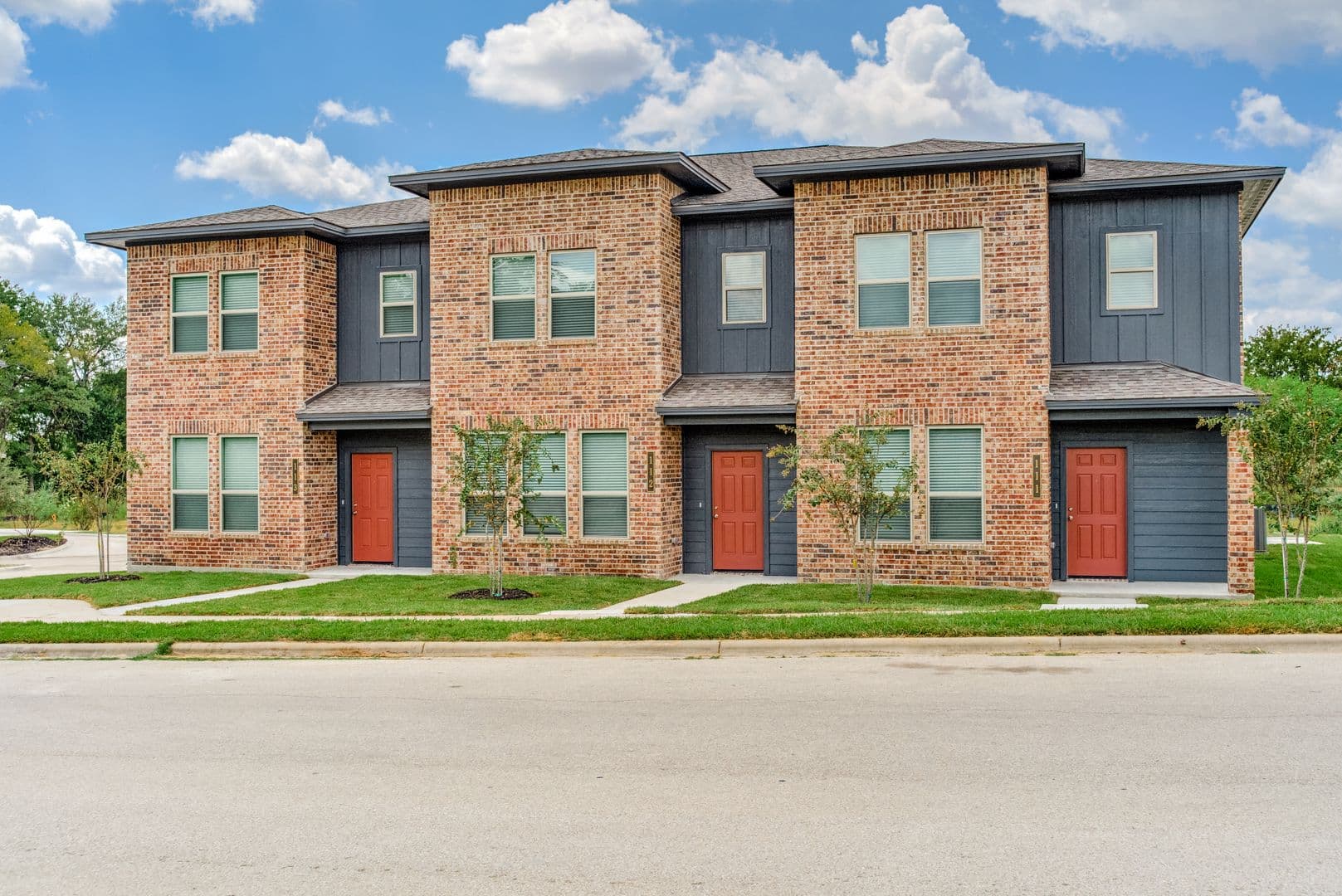 Bryan Townhome: 4089 Cross Park Drive - 1212