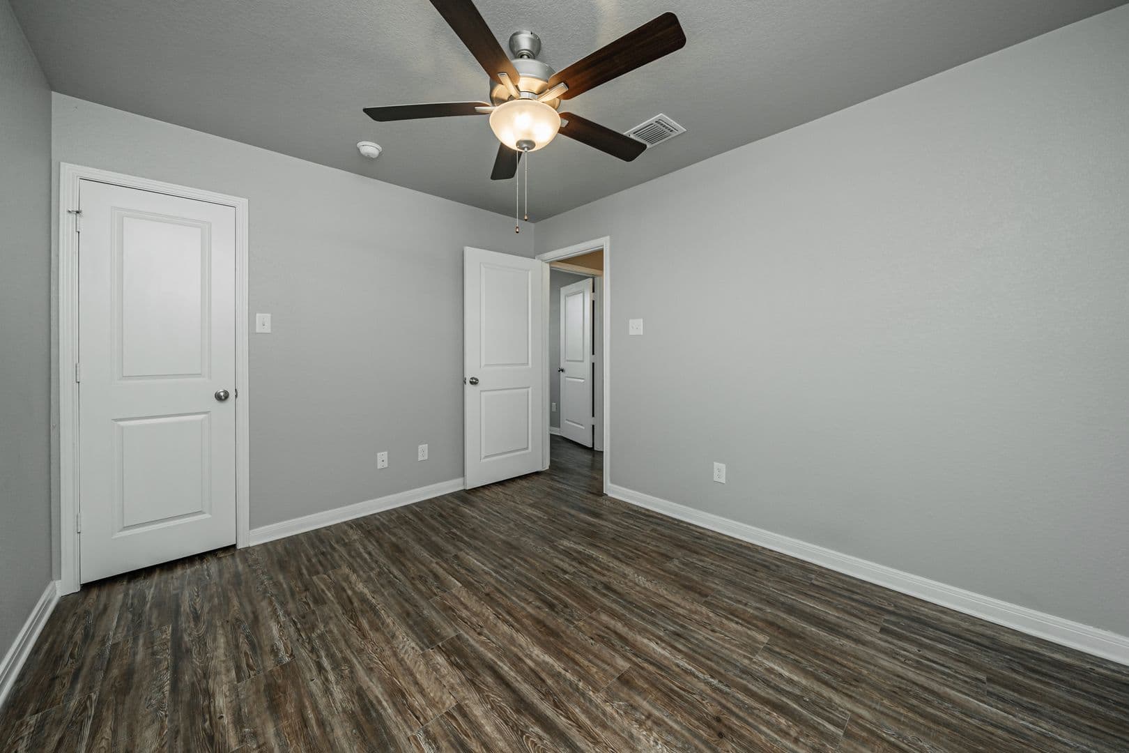 Bryan House: 1368 Kingsgate Drive