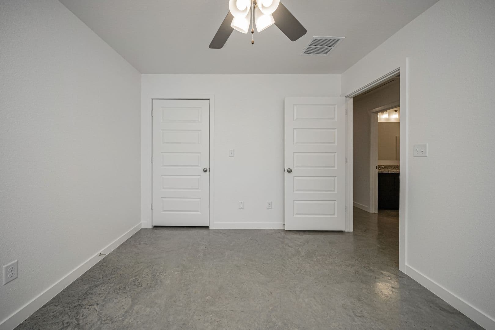 Bryan Townhome: 1250 Croft Ln