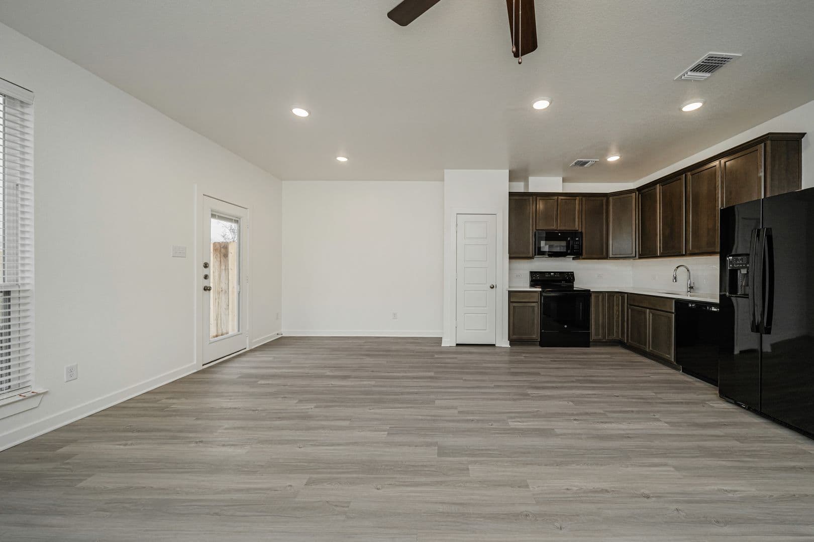 Temple House: 8440 Adelaide Dr