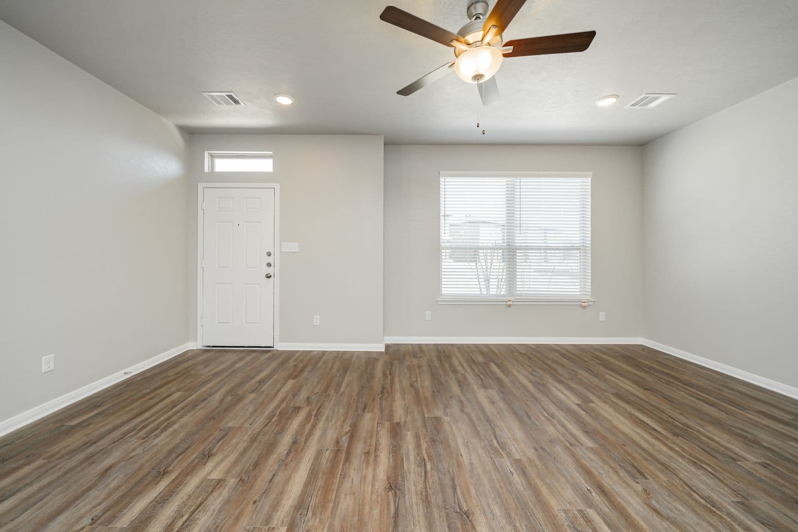 Bryan Townhome: 4089 Cross Park Drive - 512