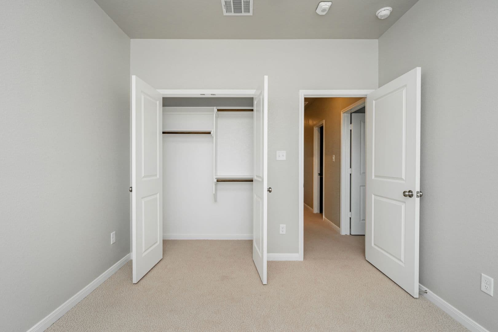Bryan Townhome: 4089 Cross Park Drive - 811