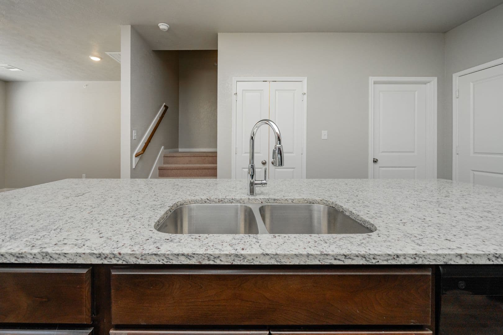 Bryan Townhome: 4089 Cross Park Drive - 512